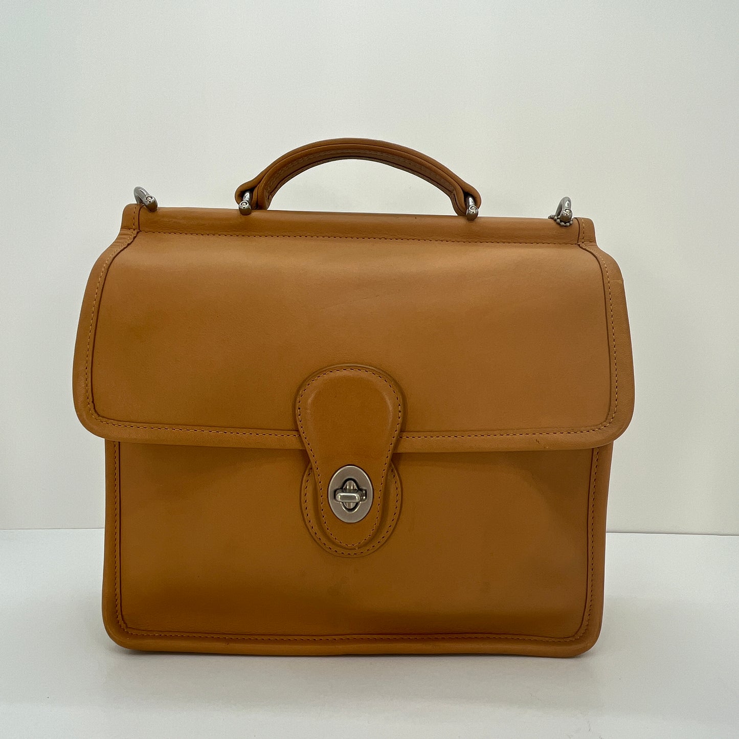 Vintage Coach Willis Bag 9927 Camel 2003
