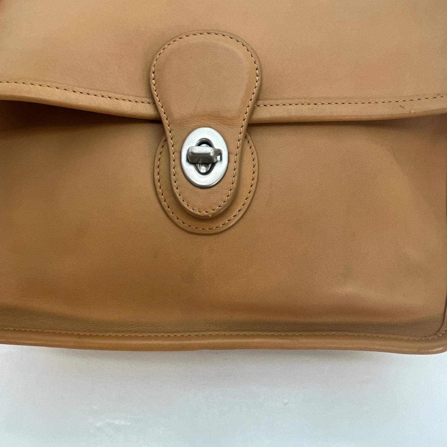 Vintage Coach Willis Bag 9927 Camel 2003