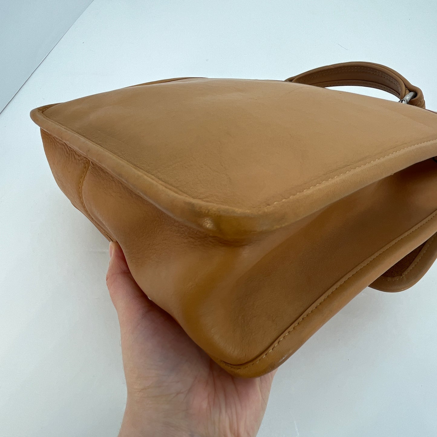 Vintage Coach Willis Bag 9927 Camel 2003