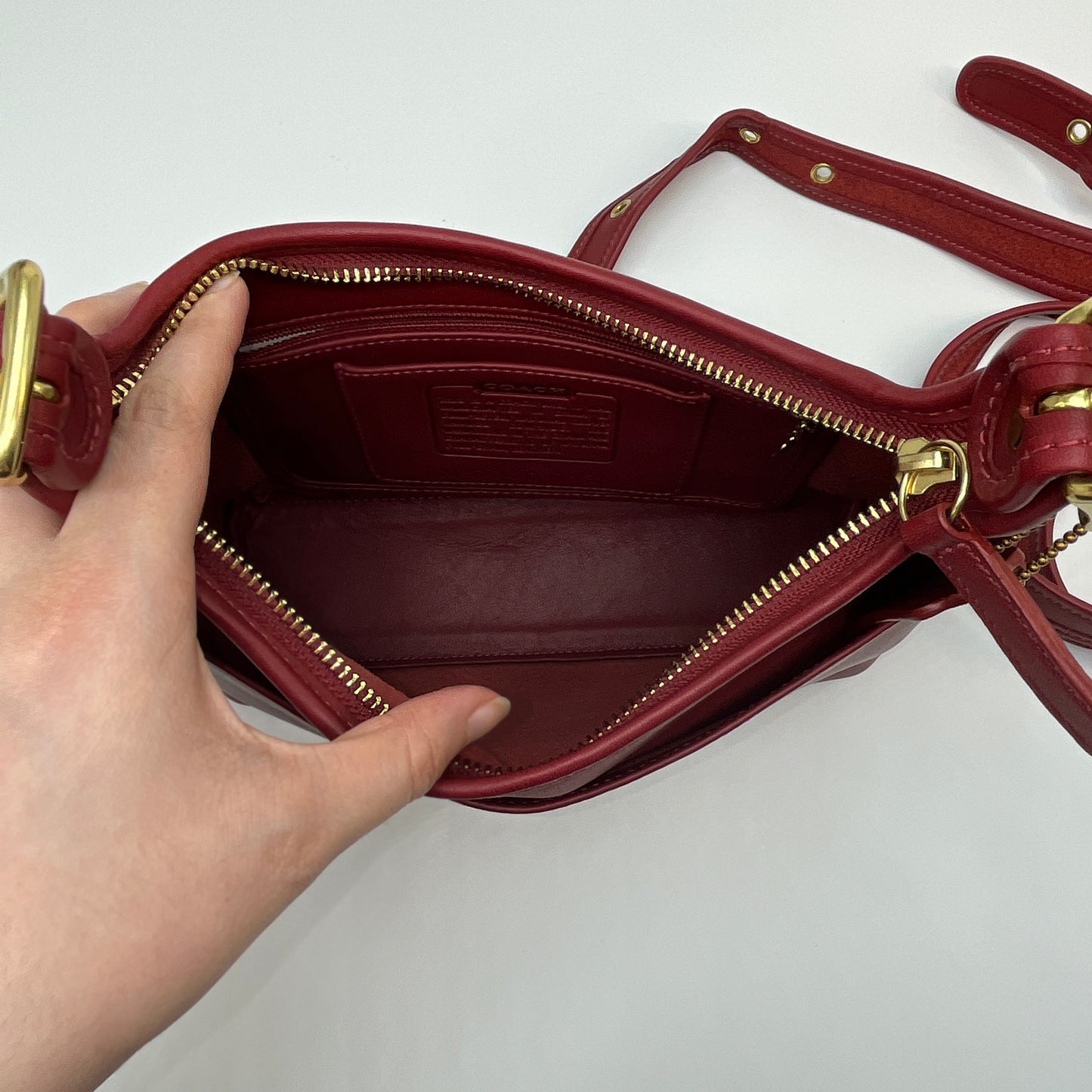 NEW Vintage Coach Legacy Small Pocket Zip 9136 Red 2004
