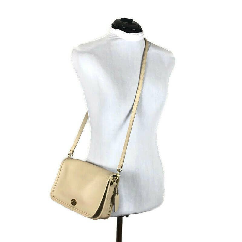 Vintage Coach 9755 Pocket Purse Bone Leather 2001 Costa Rica