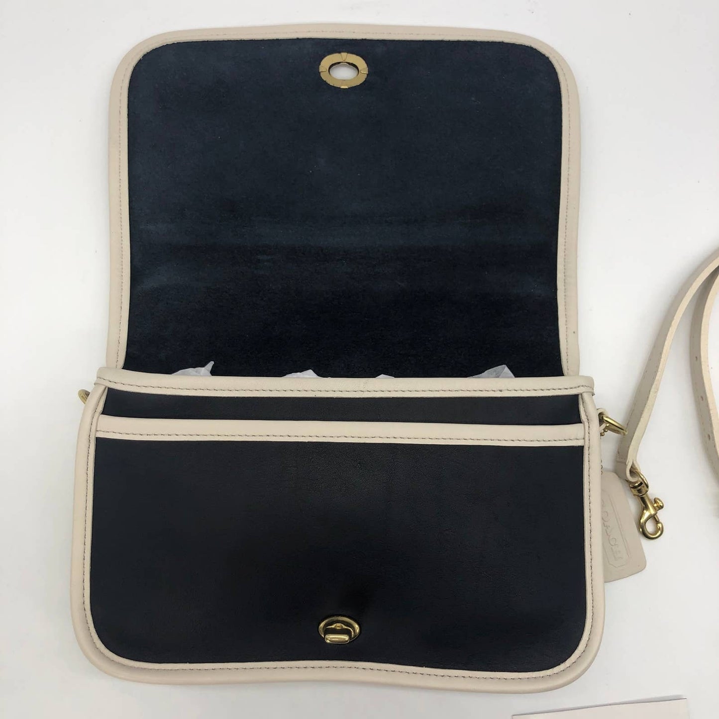 LIKE NEW Vintage Coach Spectator Pocket Purse #9668 Navy White