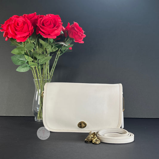 Vintage Coach Pocket Purse 9755 White USA 1995