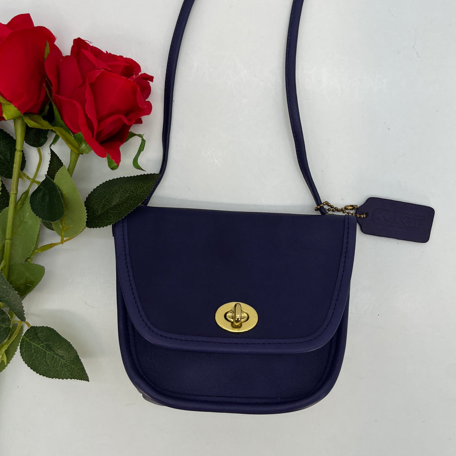 Vintage Coach Dinky Bag | 1980s