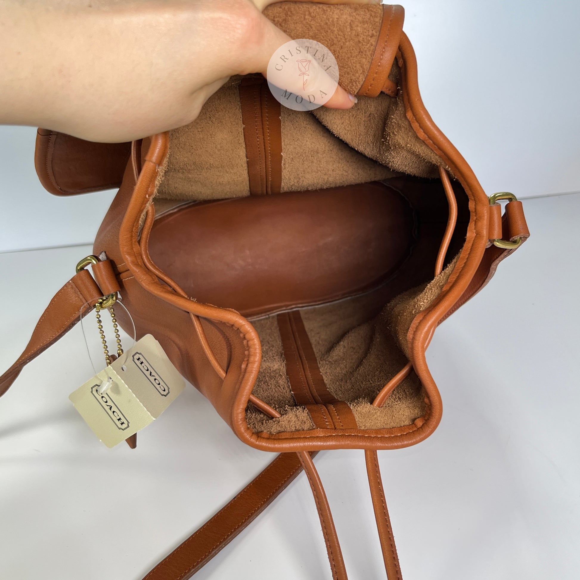 Photo of interior of the bag