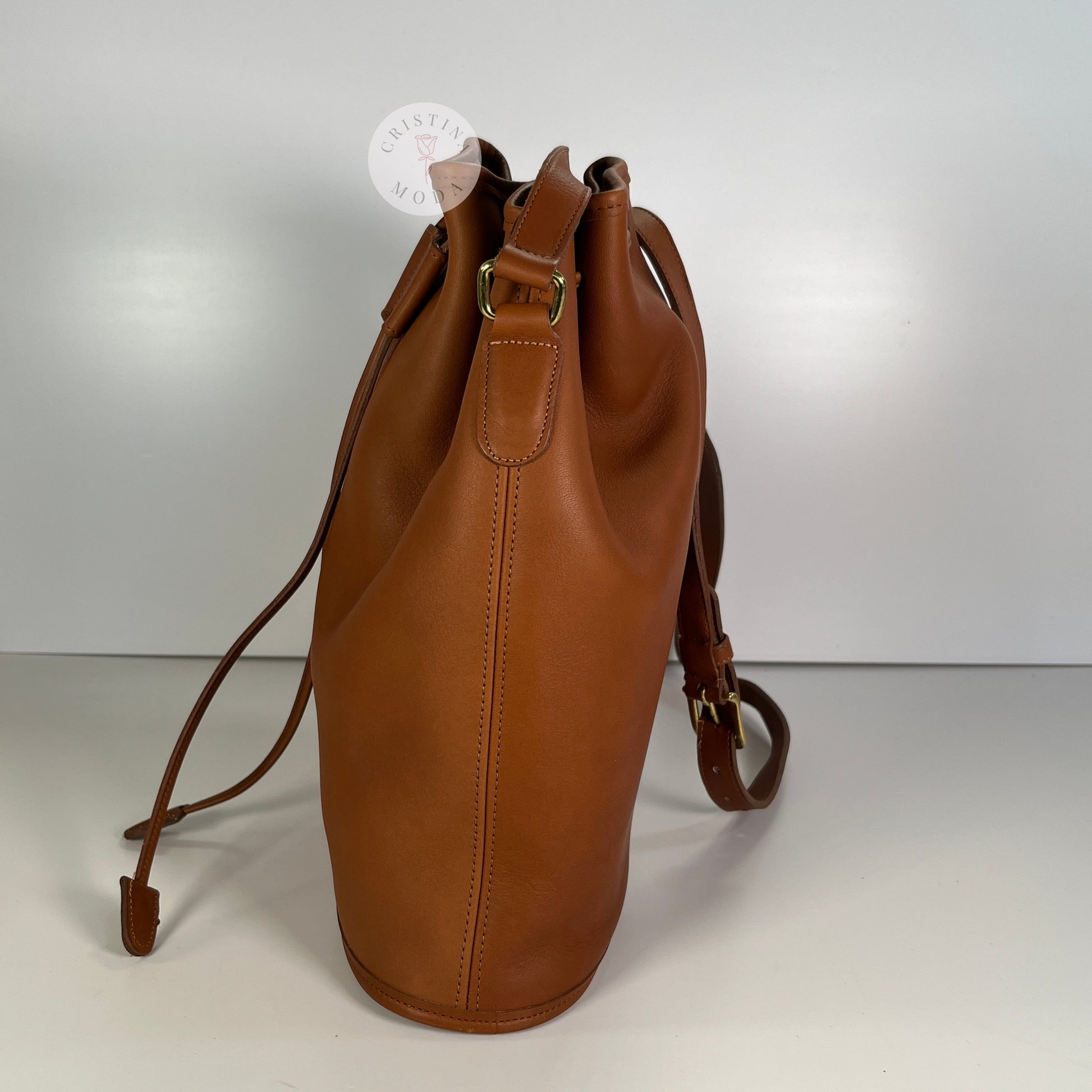 Photo of right side of Nicholas Drawstring Bag 