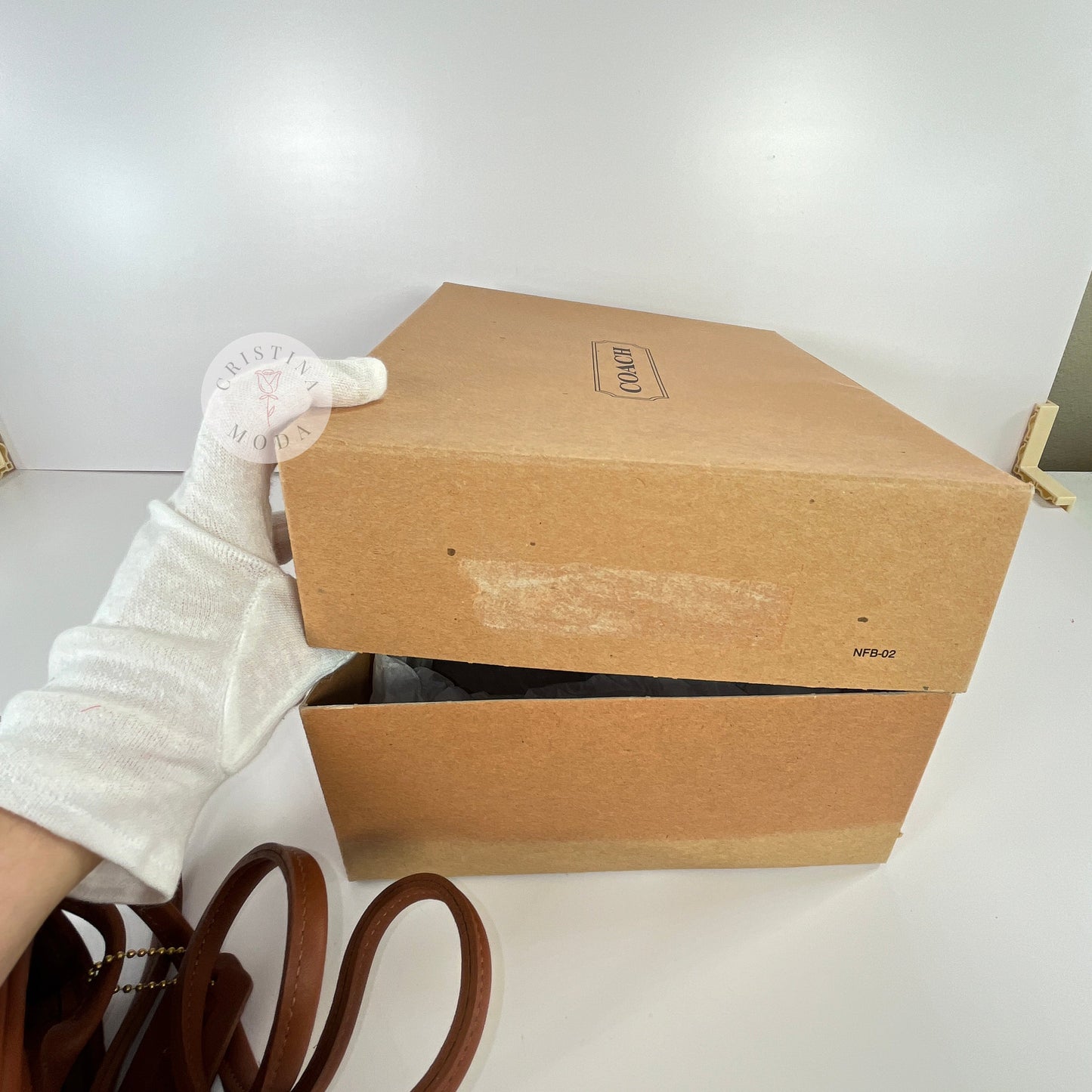Vintage Coach Scooter Bag in British Tan, view of box