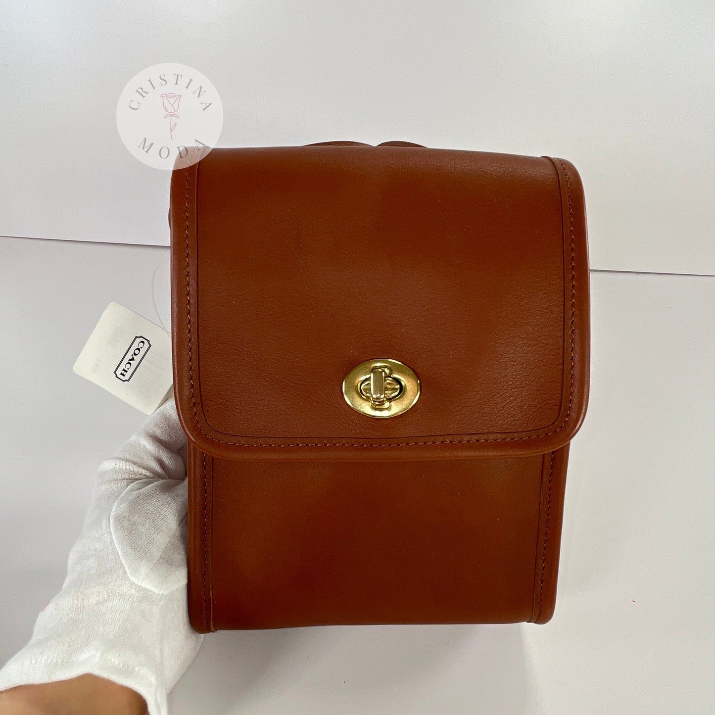 Vintage Coach Scooter Bag in British Tan, view of front of bag