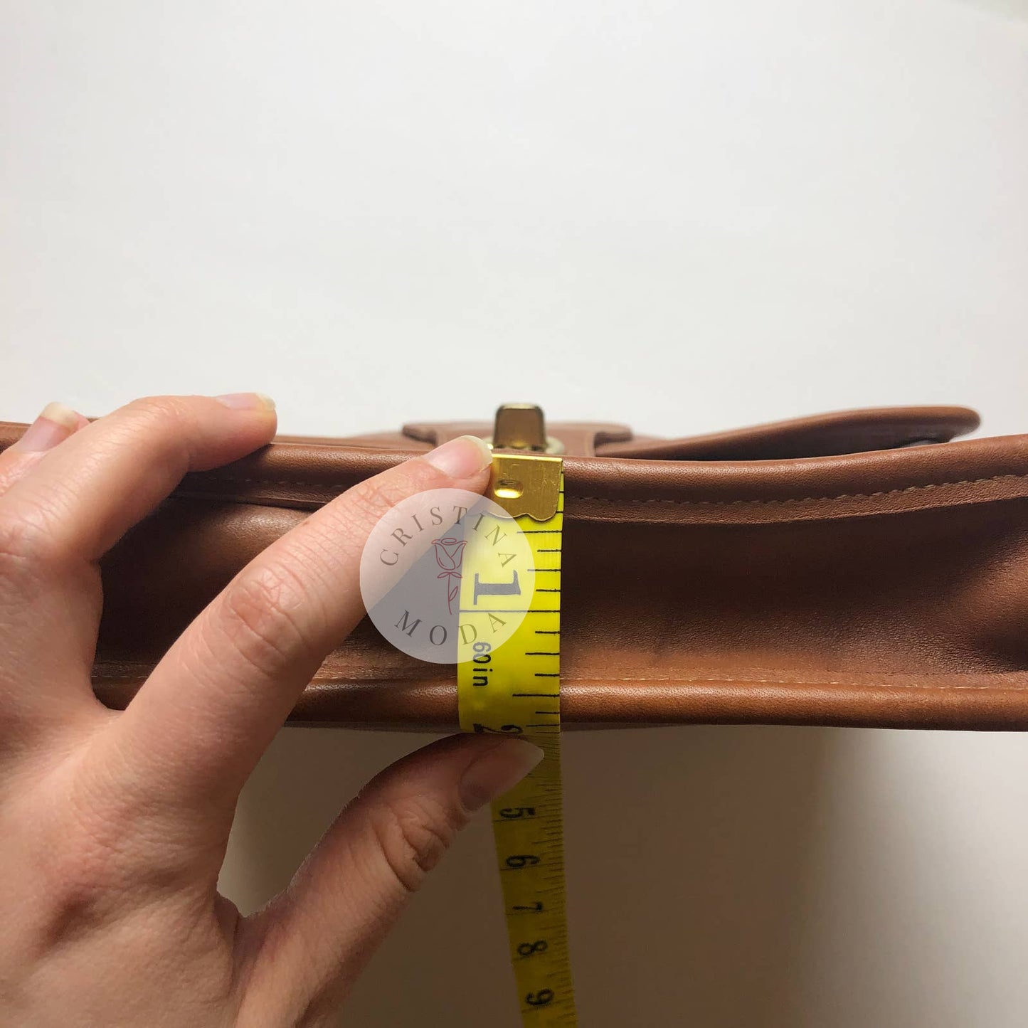 LIKE NEW Vintage Coach Shoulder Pouch Large Station Bag 5130 British Tan USA