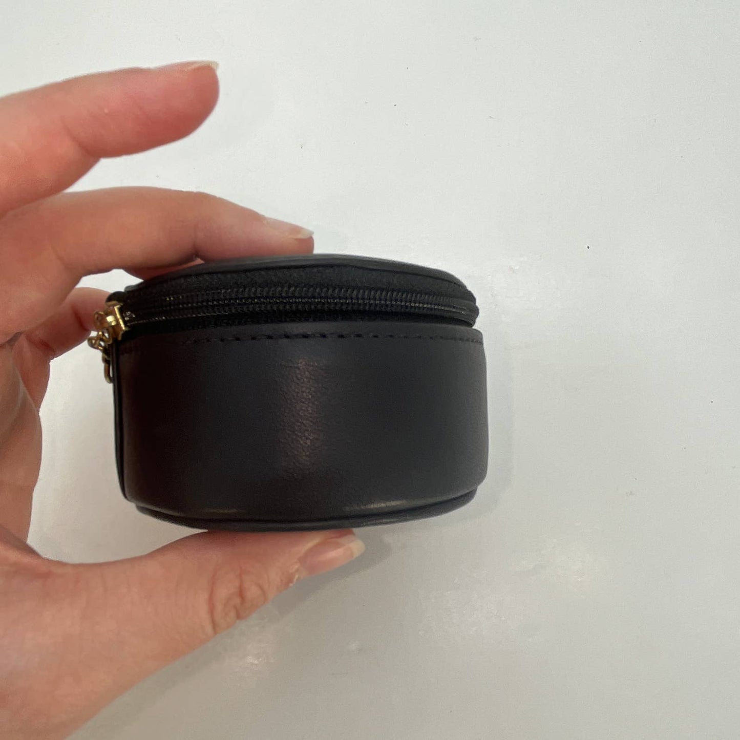 Vintage Coach Round Zip Jewelry Case Black Leather