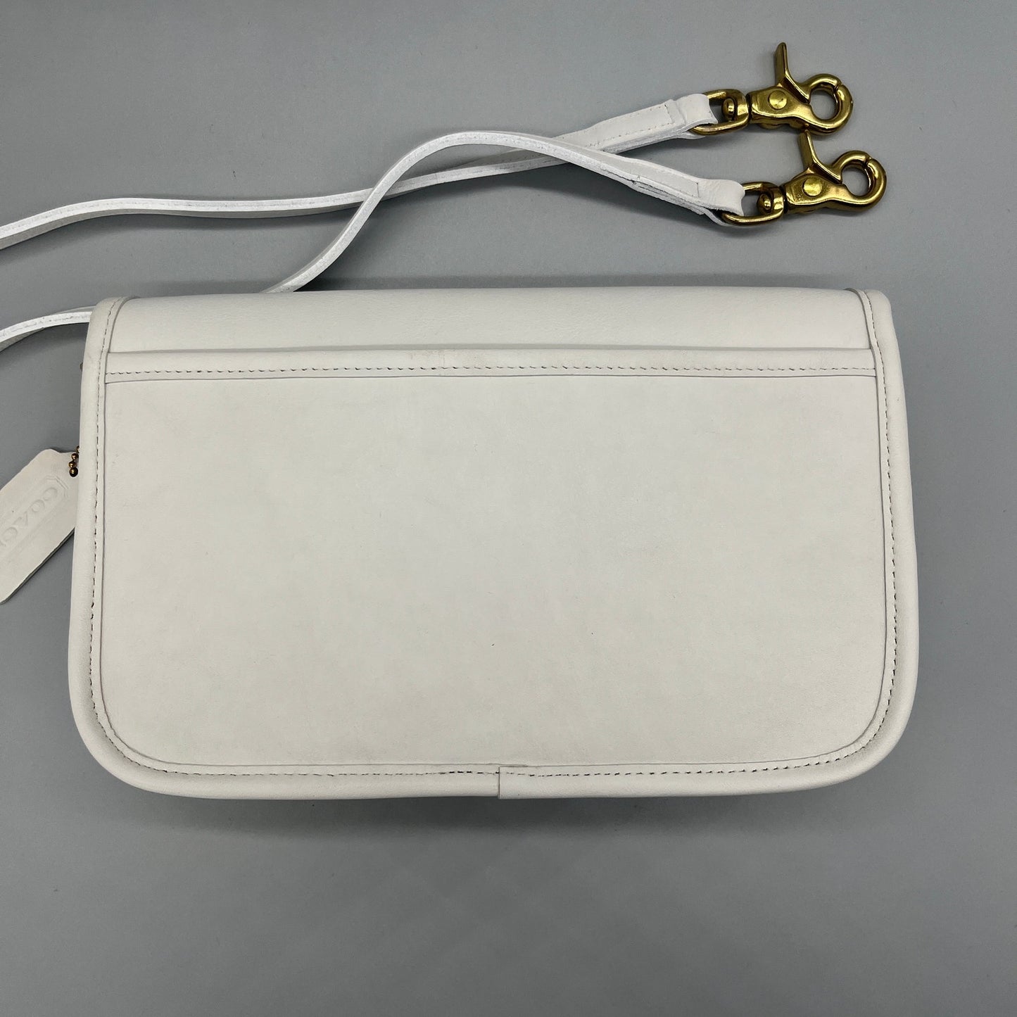 LIKE NEW Vintage Coach Pocket Purse #9755 White USA