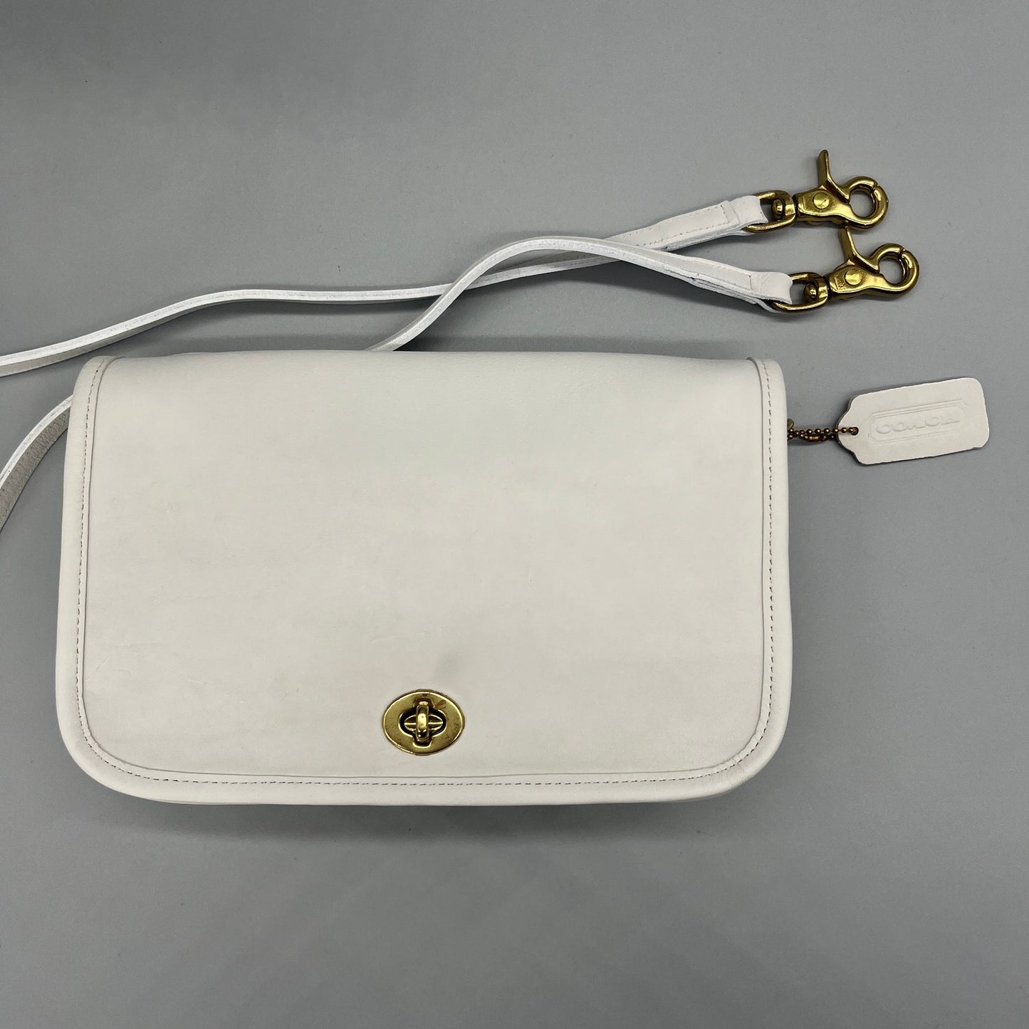 LIKE NEW Vintage Coach Pocket Purse #9755 White USA