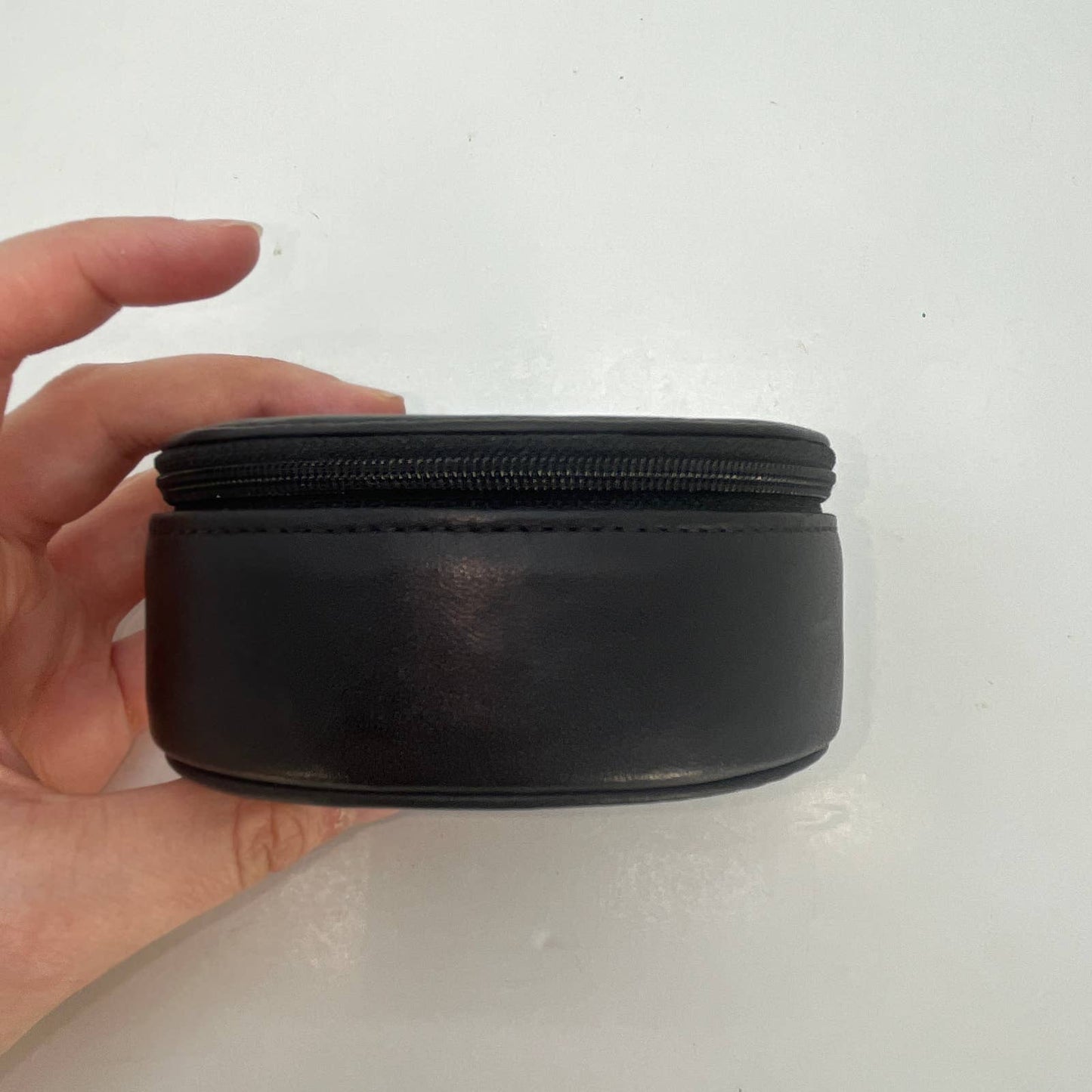 Vintage Coach Round Zip Jewelry Case Black Leather