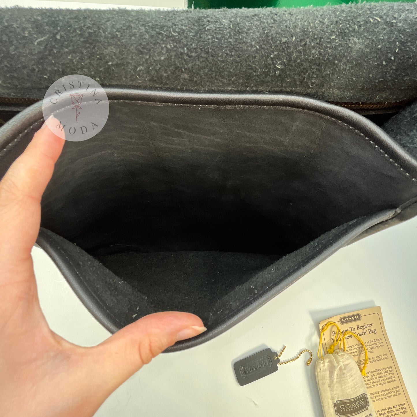Photo showing the inside pocket that's under the front flap