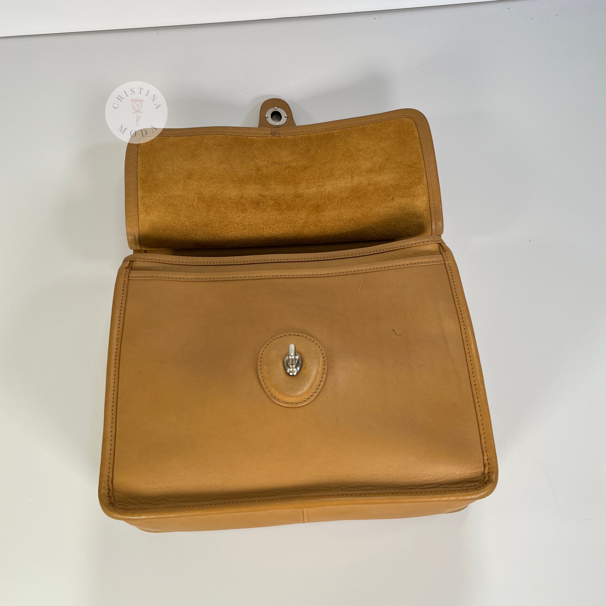 image showing the area under the front flap of the bag