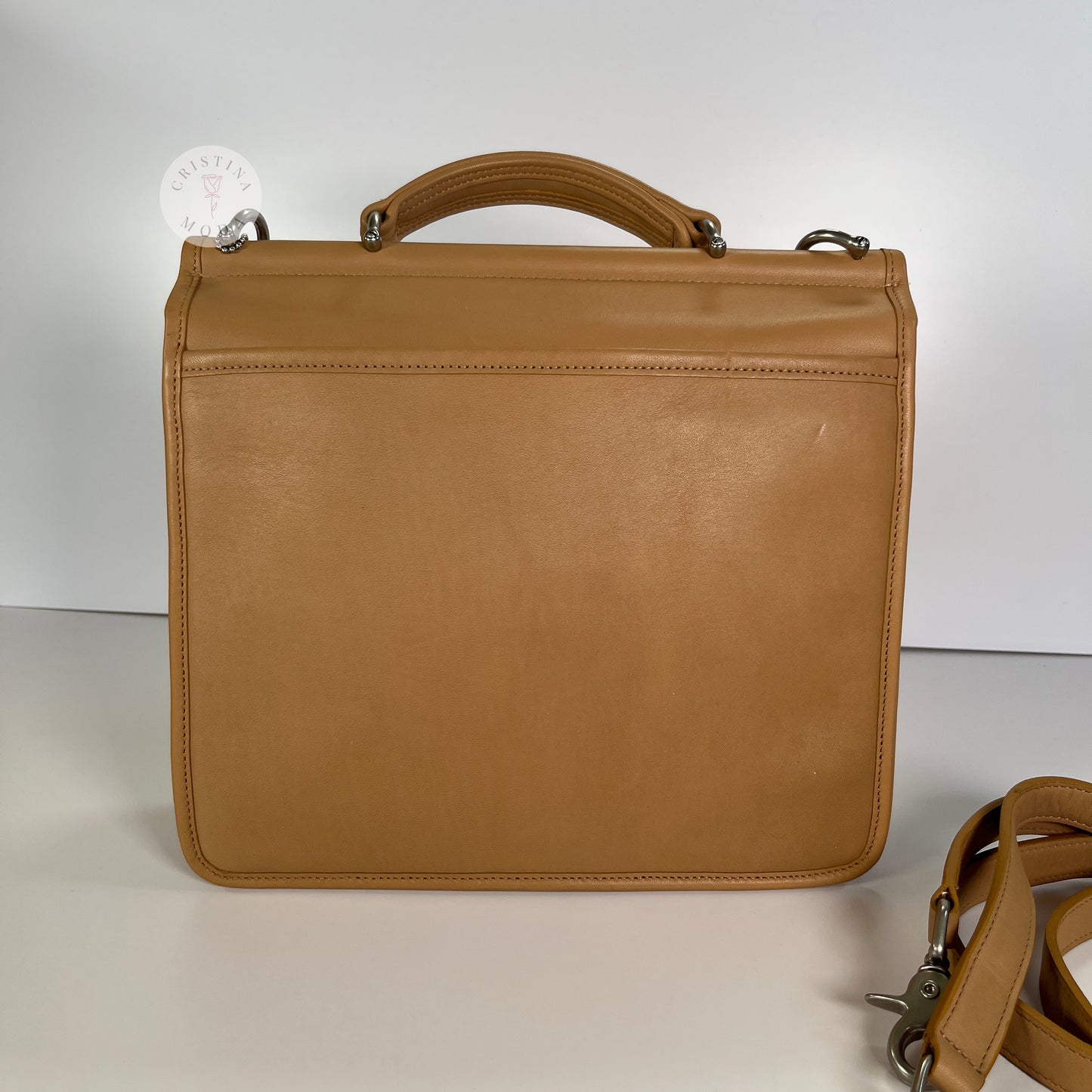 vintage coach willis bag in Camel colored leather- up close photo of back of bag