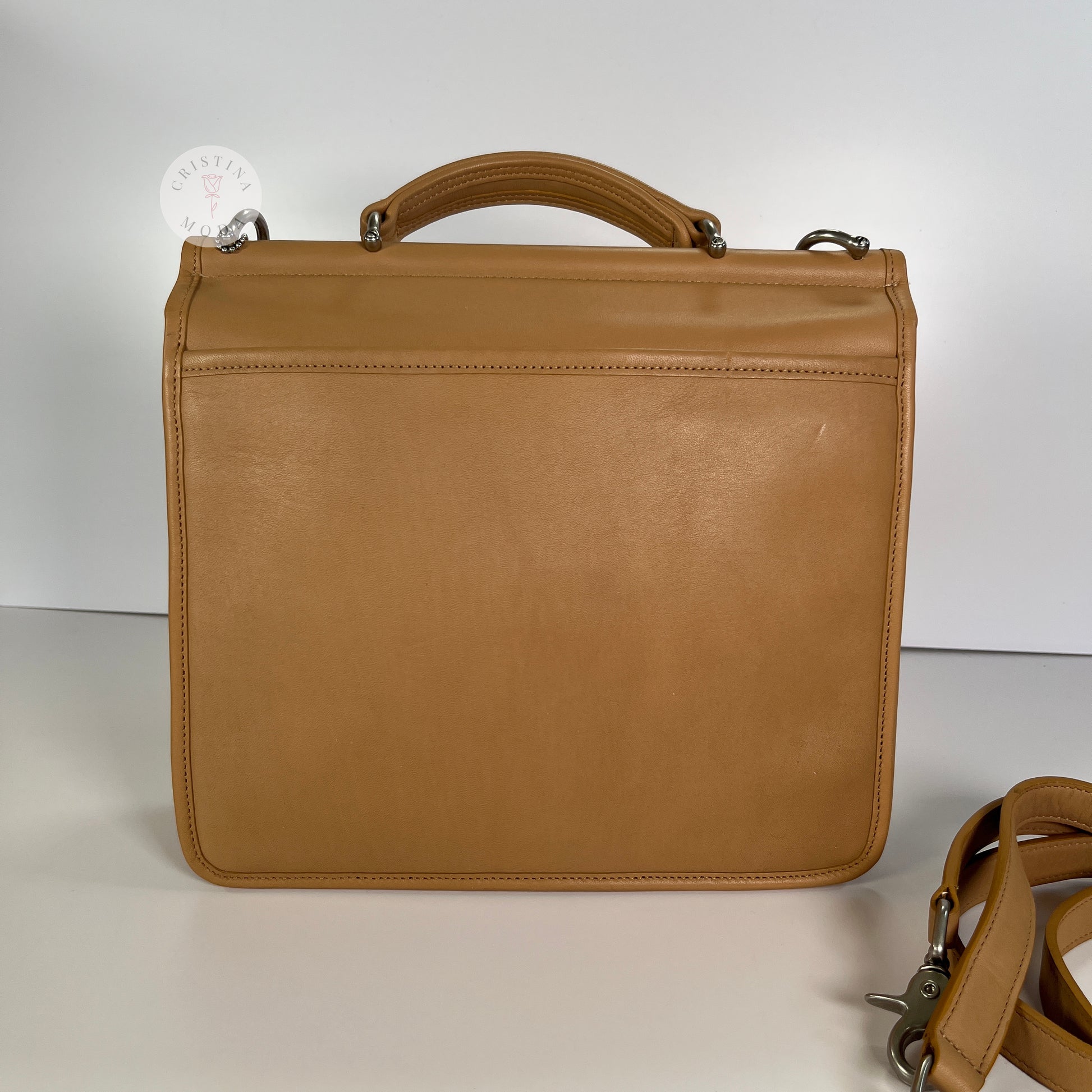vintage coach willis bag in Camel colored leather- up close photo of back of bag