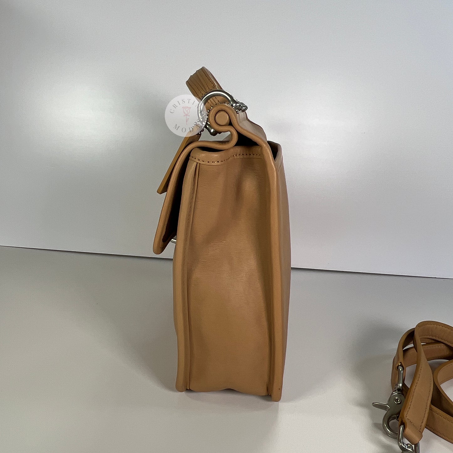 vintage coach willis bag in Camel colored leather- side view of bag facing left