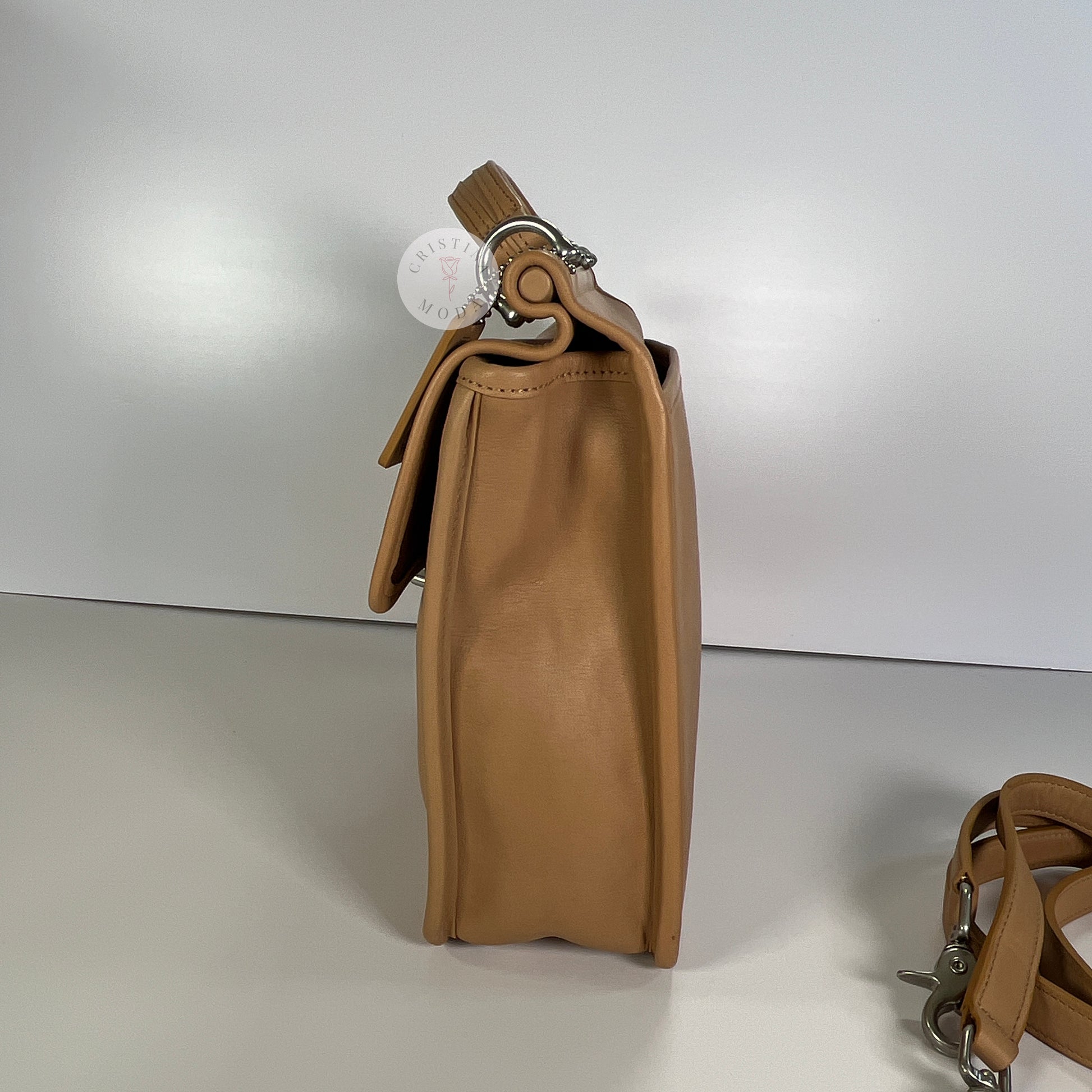 vintage coach willis bag in Camel colored leather- side view of bag facing left