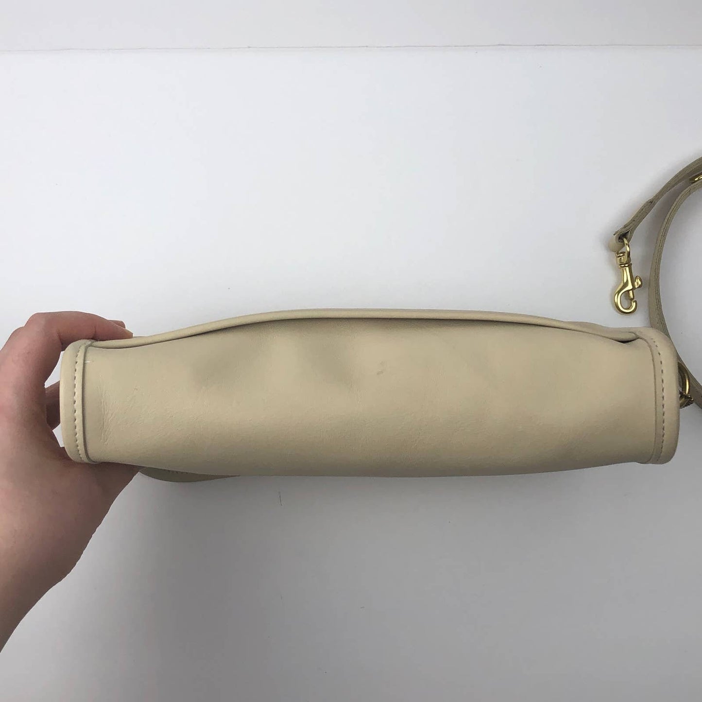 Vintage Coach 9755 Pocket Purse Bone Leather 2001 Costa Rica