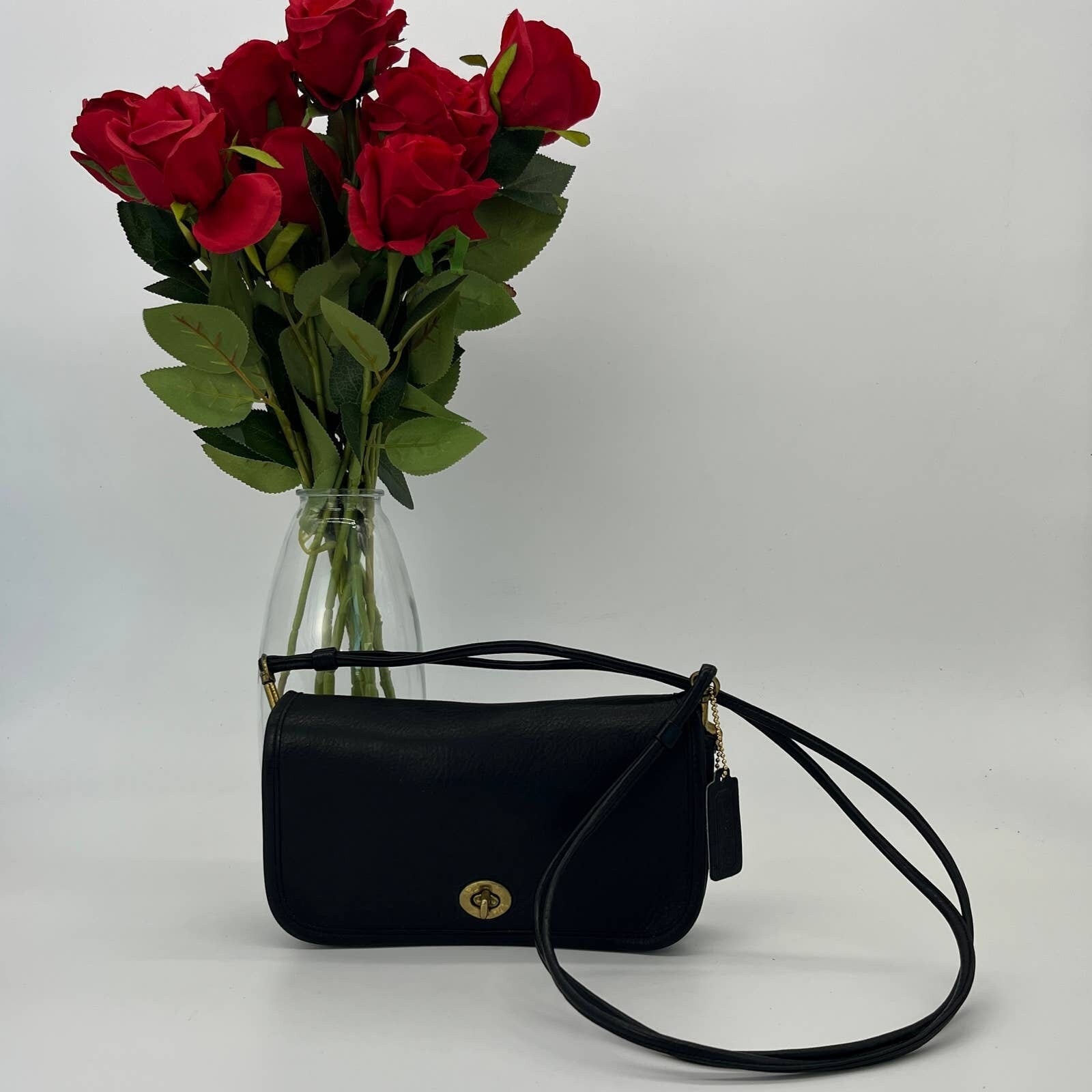 Vintage Coach NYC Mini Clutch 9375 Early Dinky Bag Black Cristina Moda Vintage