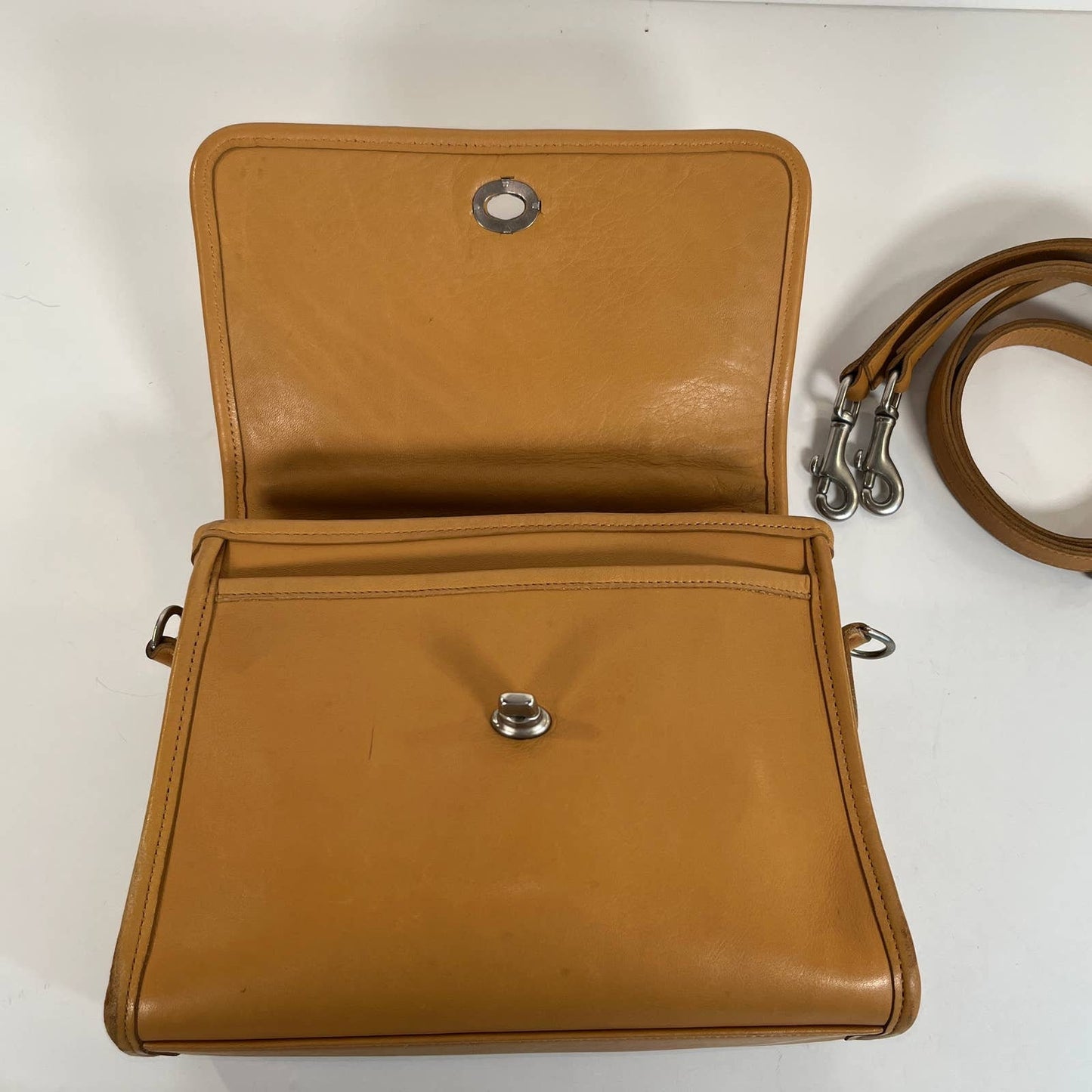 Vintage Coach Court Bag 9870 Camel Nickel Hardware 1998 Costa Rica