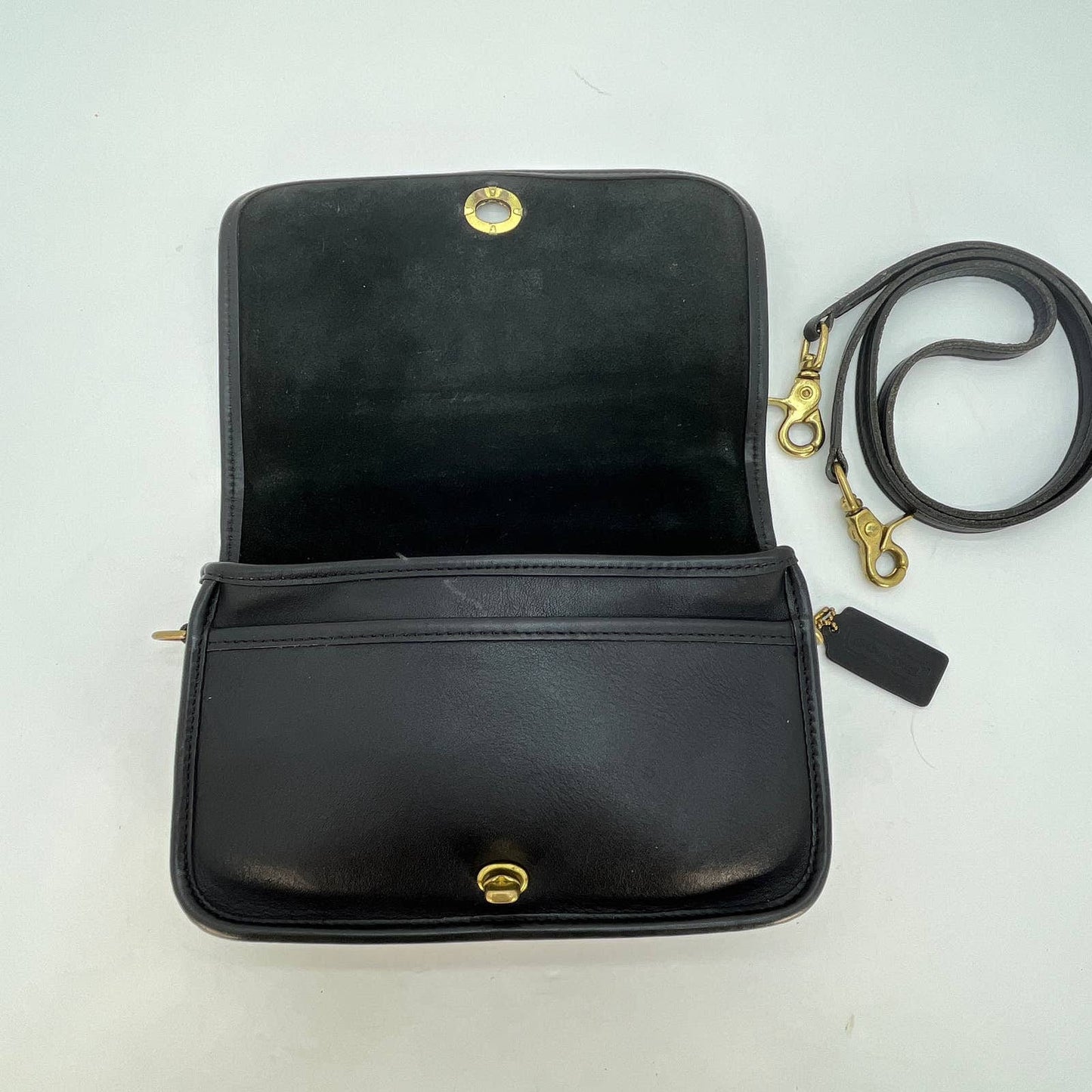 Vintage Coach Pocket Purse 9755 Black USA